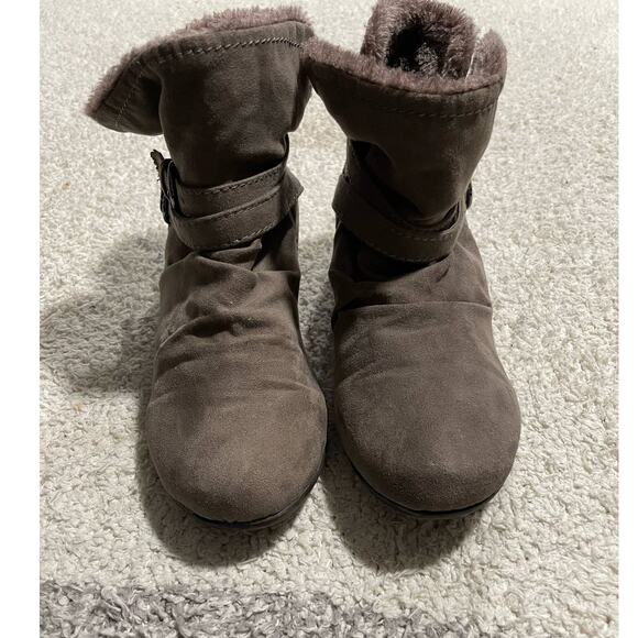 Call It Spring Women's Size 6 Faux Fur Leather Ankle Bootie Shoes Brown - Picture 2 of 13